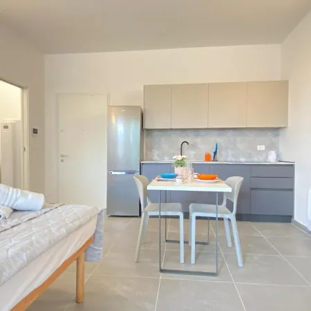 Emilia 8 Apartment Bologna
